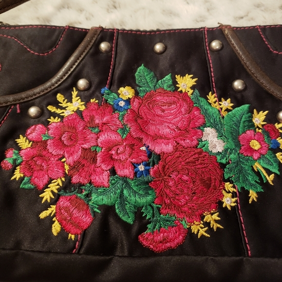 Amazing Rare Vintage Betsy Johnson Embroidered Crossbody Bag. - Picture 2 of 11